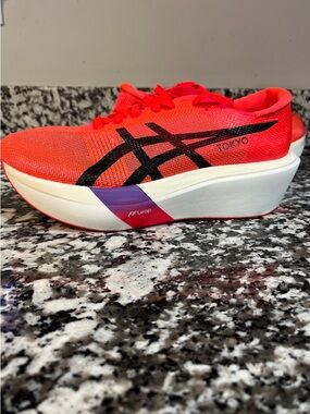 NWOT ASICS METASPEED SKY TOKYO